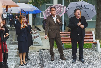 On the right side: academic sculptor doc. Peter Gaspar - author of Matej Bel statue